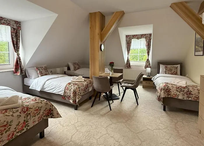 לינה וארוחת בוקר Gorczanska Perla Podhale 3*